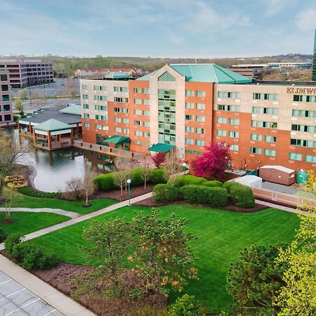 Elimwood Hotel, A Ramada By Wyndham Maryland Heights Esterno foto