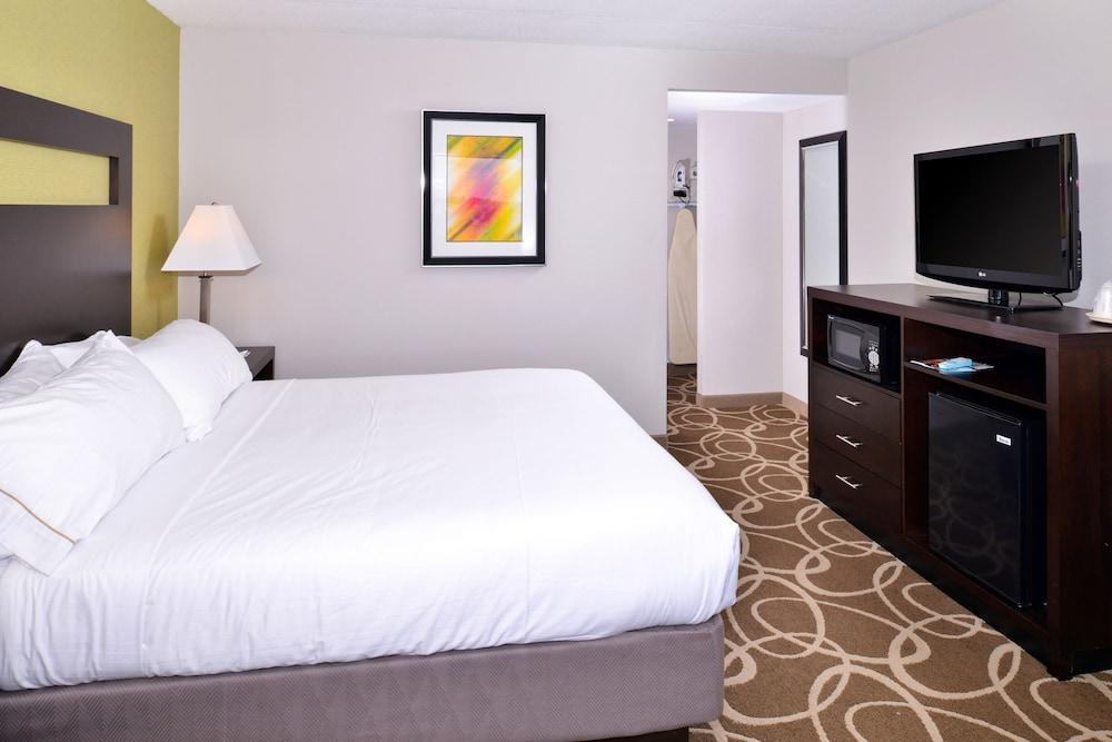 Elimwood Hotel, A Ramada By Wyndham Maryland Heights Esterno foto