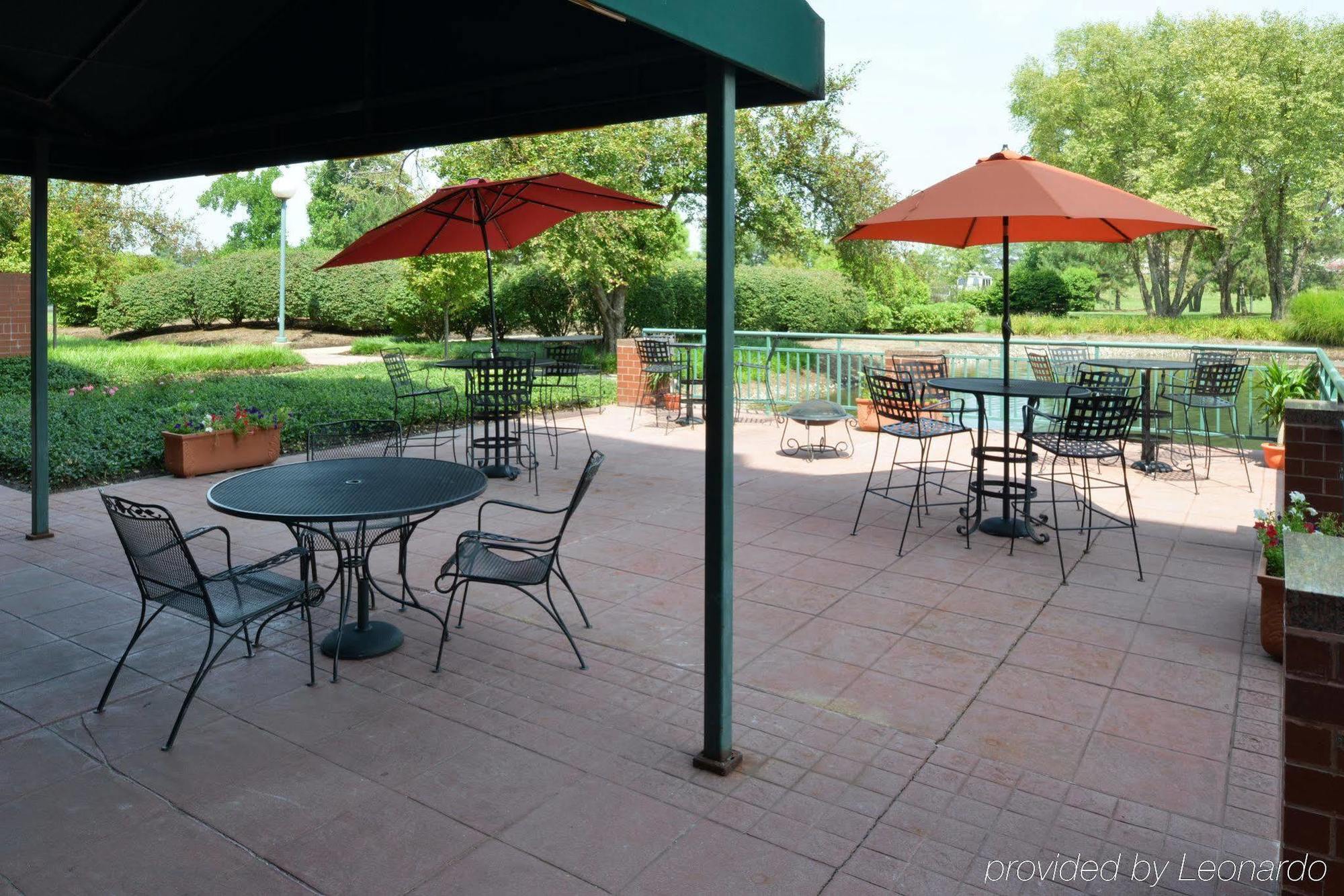 Elimwood Hotel, A Ramada By Wyndham Maryland Heights Esterno foto