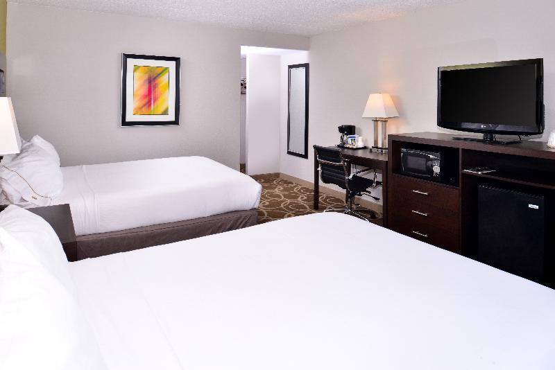 Elimwood Hotel, A Ramada By Wyndham Maryland Heights Esterno foto